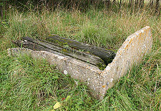 Ballast bin near Lechlade