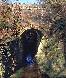 Clanfield Brook bridge