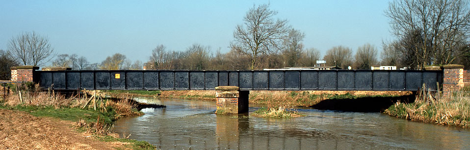 River Evenlode Bridge 4 April 1980