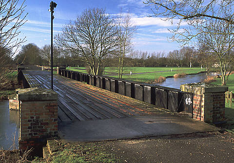 River Evenlode Bridge 2 February 2003